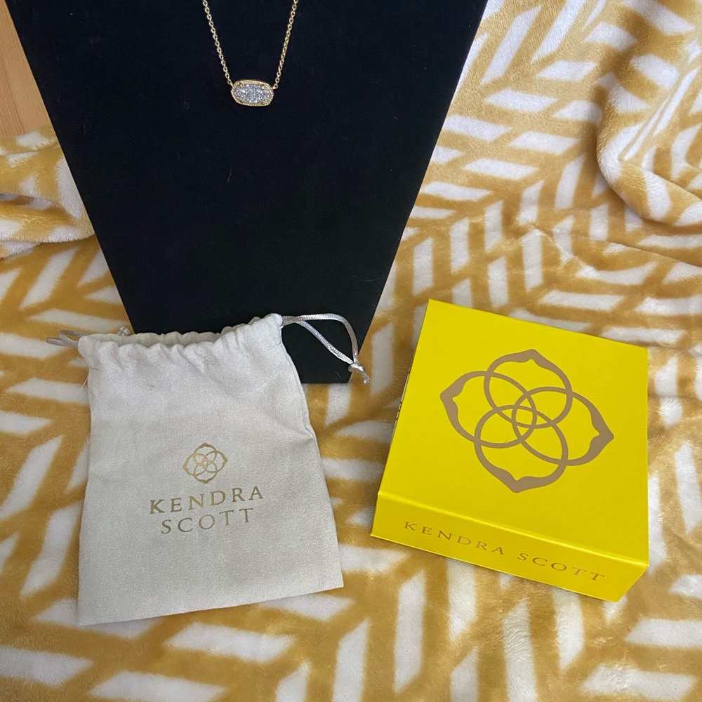 Kendra Scott Gold Pendant Necklace, NIB